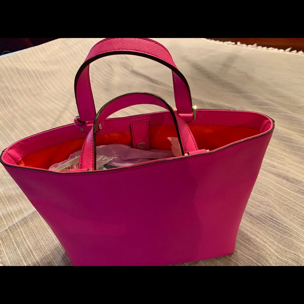 Kate Spade Bright Pink - Picture 3 of 7